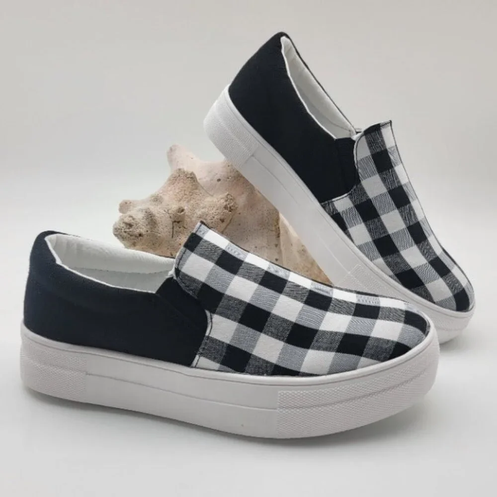BUY ONE GET ONE FREE Soda Hike Slip-on Sneaker Black & White Gingham - Size 8.5 - Picture 2 of 5